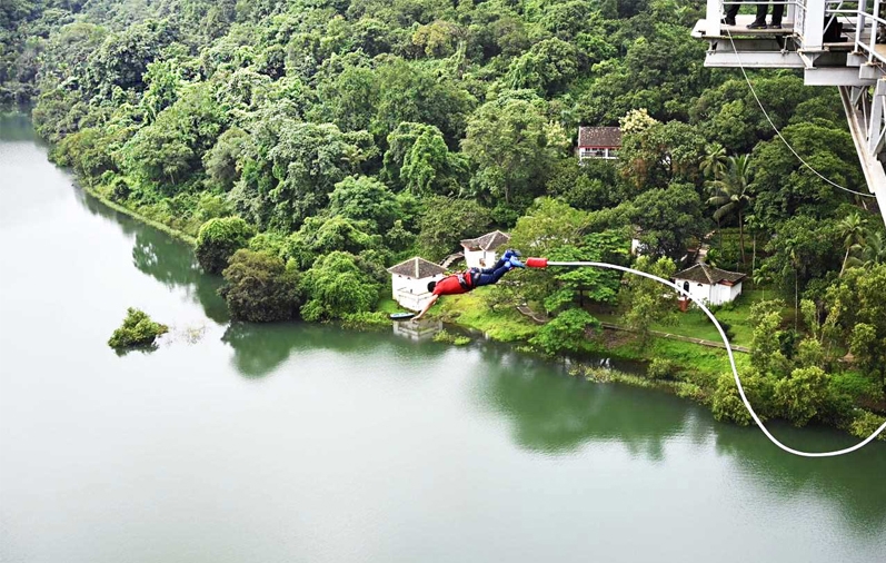 Bunjee Jumping